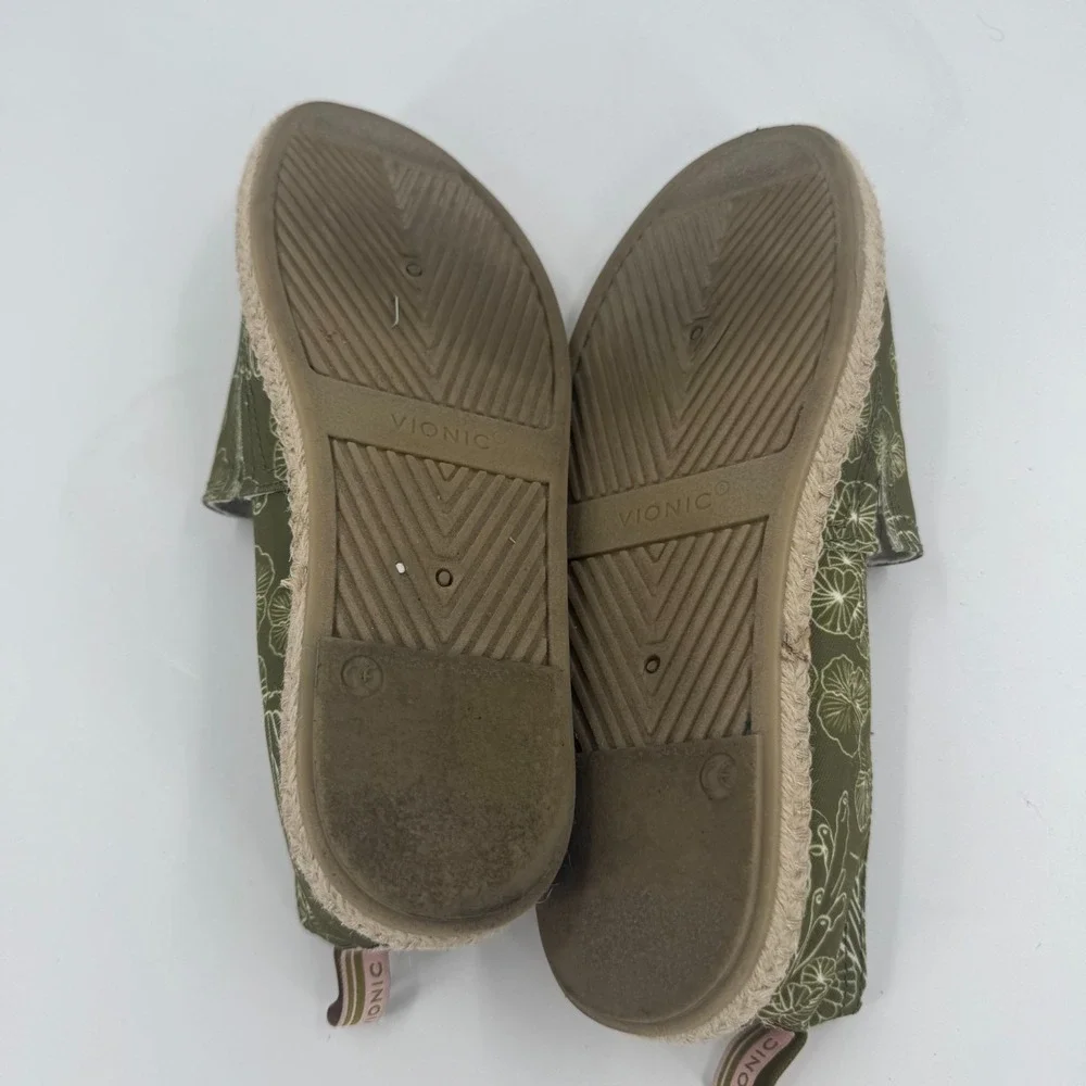 Vionic Beach Laguna Espadrille Flats Womens US 8 Green Botanical Print Slip On